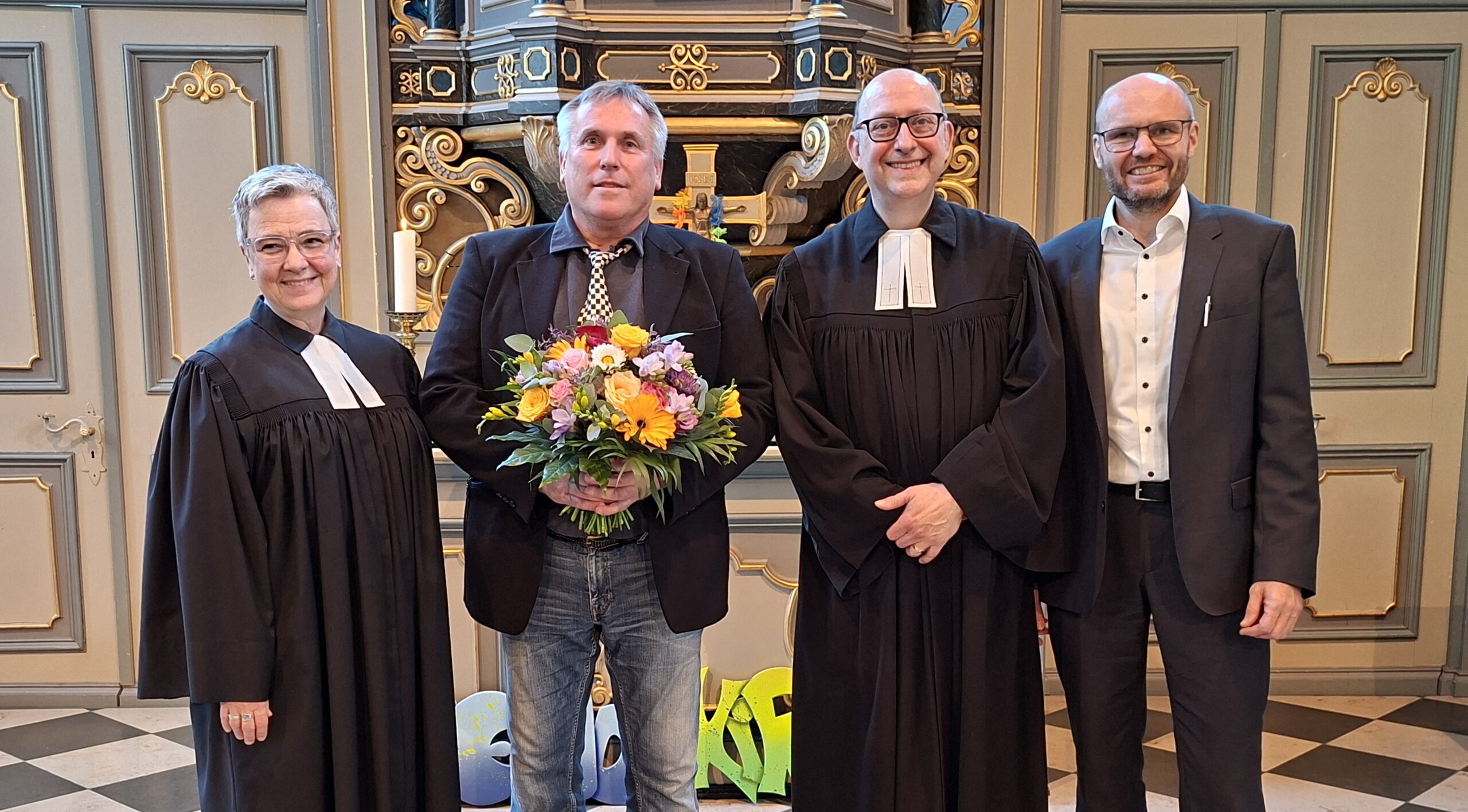 Schulseelsorger Pfarrer Volker Reh in den Ruhestand verabschiedet Schulseelsorger Pfarrer Volker Reh in den Ruhestand verabschiedet