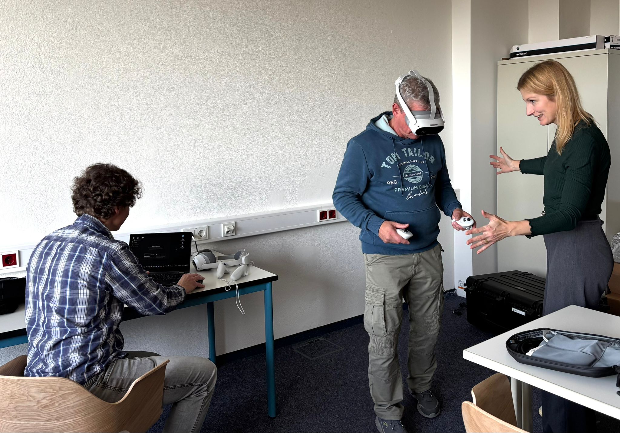 Eintauchen in virtuelle Welten – Fortbildung zu Extended Reality am Berufskolleg Eintauchen in virtuelle Welten – Fortbildung zu Extended Reality am Berufskolleg