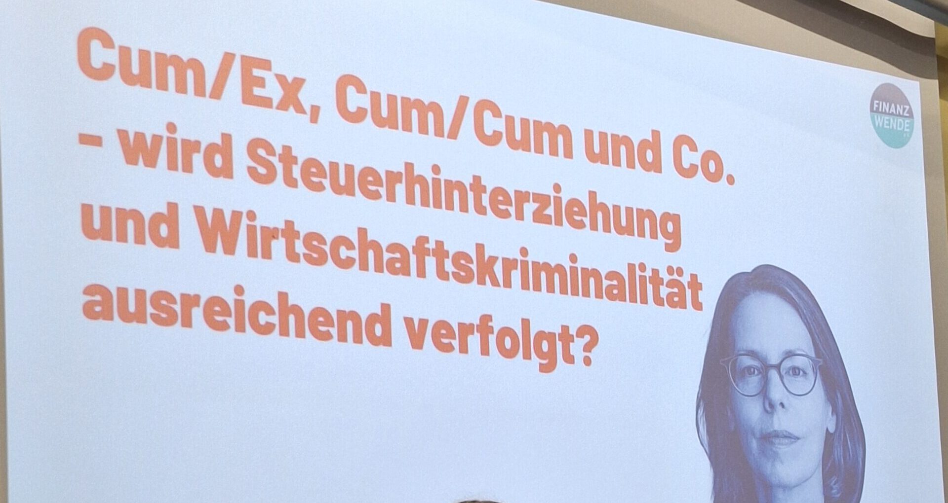 Anne Brorhilker sprach über Cum/Ex und Cum/Cum – Geschäfte Anne Brorhilker sprach über Cum/Ex und Cum/Cum – Geschäfte
